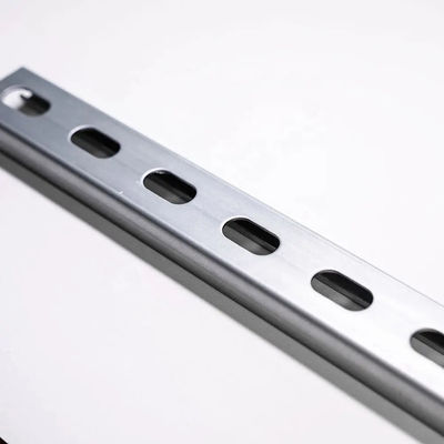 OEM aço carbono galvanizado Galv Unistrut Strut C canal 2 polegadas