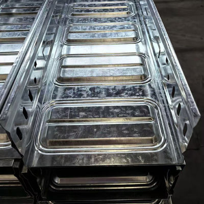 Comércio HDG Galv Metal Overhead Cable Raceway Tray Gi Tipo de escada