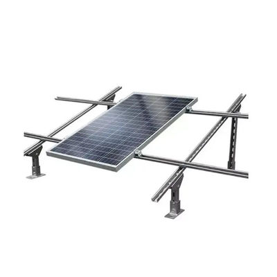 Acoplamento de painéis solares de inclinação no telhado