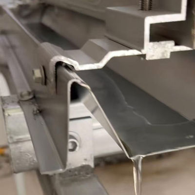 Alumínio solar fotovoltaico de montagem de telhado do trilho, canal de drenagem resistente à corrosão